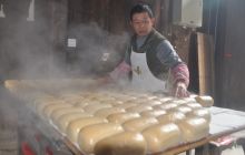 松桃县寨英镇米豆腐成了抢手年货