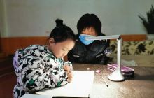 德江：疫情防控时是战友 生活中是夫妻