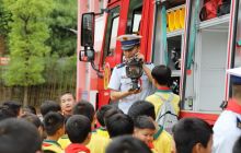 铜仁消防走进坝黄民族小学送上消防“大礼包”