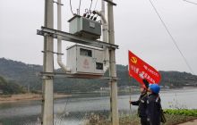 松桃供电局党员先锋队加强冬季巡视巡维确保电网稳定运行