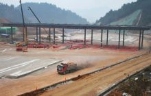 杭瑞高速铜仁西收费站建设初具规模