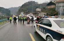 松桃县多方联动共创平安春运