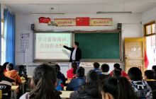 松桃县妙隘乡完小开展“学习雷锋精神·共创和谐校园”主题教育活动