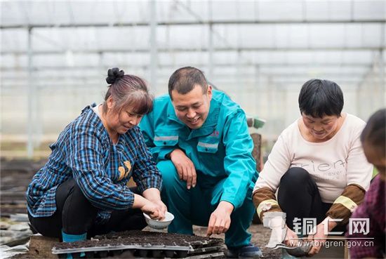 万山：接续奋斗正当时 统筹推进乡村“五个振兴”