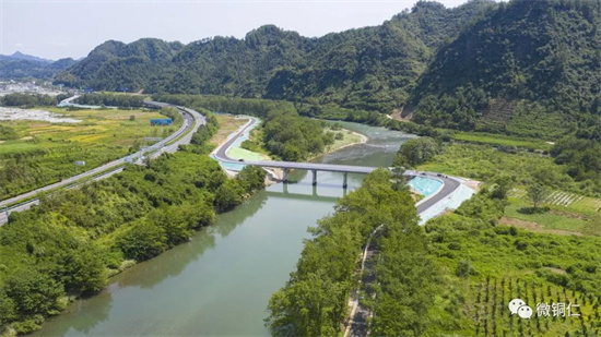 打卡乡村振兴带，铜仁游子这样点赞梵山净水！