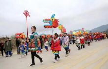 玉屏：萌娃欢欢喜喜过侗年