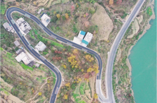 美在初冬 铜仁公路串起一路好风景