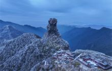 梵净山初雪如水墨画卷