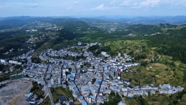 思南：“两清两改两治理”助推乡村焕新颜