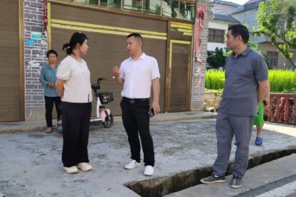筑牢暑期安全防線，沿河中界打通關(guān)愛(ài)“最后一米”