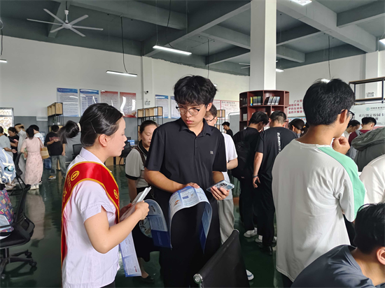 呵護青少年成長！中國農(nóng)業(yè)銀行德江支行將金融安全知識送進校園