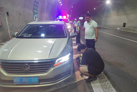 人保财险印江支公司：隧道救援解急难      贴心服务显担当