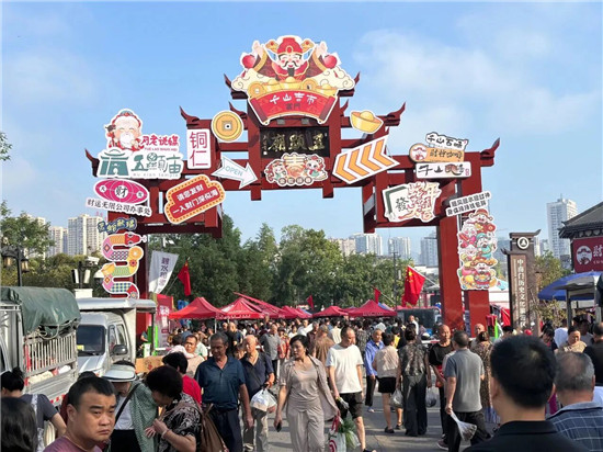 碧江：“双节”里的集市烟火气