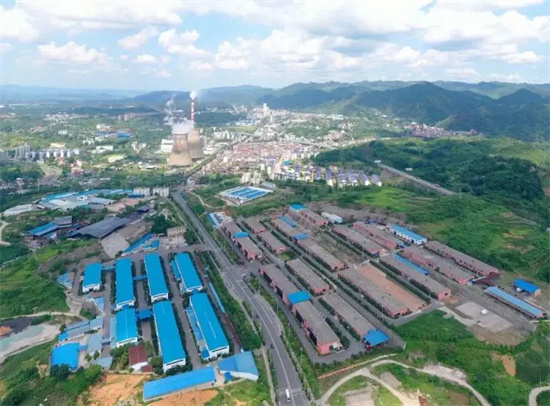 東億電氣促夫妻穩(wěn)就業(yè)，日子添了新盼頭