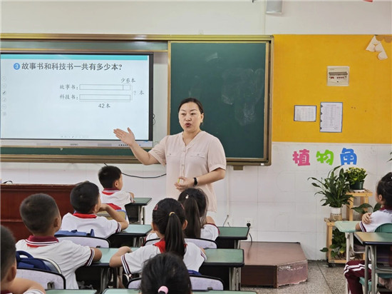 粵黔協(xié)作·莞愛銅行丨名師團隊+300萬資金！助力萬山教育邁上新臺階