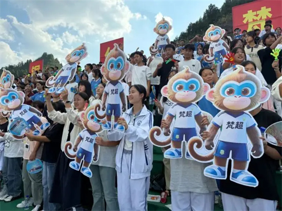 再下一城！“梵超”碧江队客场4:1战胜万山队，两战8球锋芒渐露