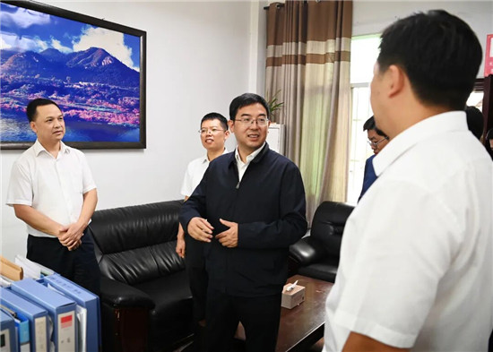 李作勋到市文体广电旅游局调研