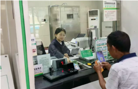 小小零錢包 彰顯大擔當