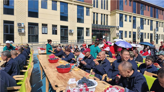 网络中国节·重阳|碧江重阳暖！敬老院里赏非遗、学康复，银龄笑开颜