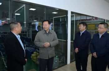 穆嵘坤到江口县思南县宣讲党的二十届四中全会精神并调研