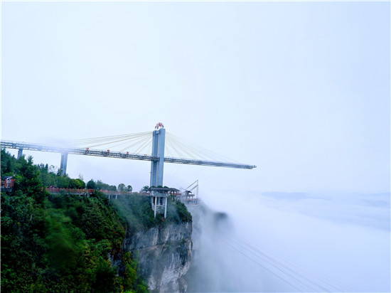 “雾”入仙境！石阡仙人街云雾缭绕美如画 