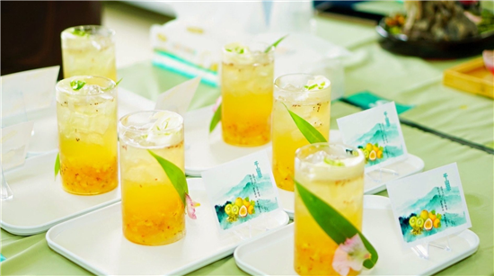 黔茶新潮 調(diào)飲風(fēng)暴 在梵凈山下江口……