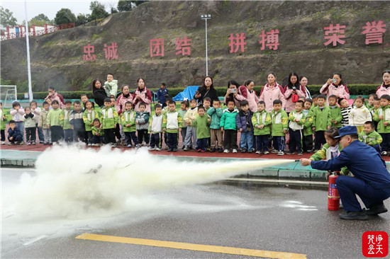 消防宣傳月|萌娃進消防 零距離體驗奇妙消防之旅 