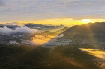 藏不住了！江口的日出才是顶级浪漫