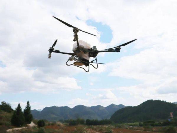 德江:无人机为播种“添翼”