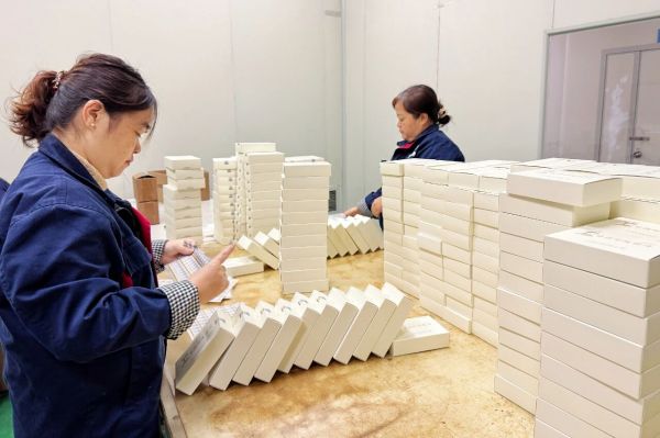 订单增长迅猛!江口苗药“香”飘海外