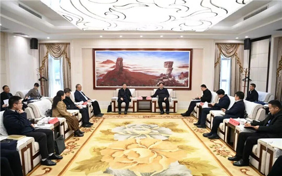 李作勋会见人民银行贵州省分行行长陈元富一行