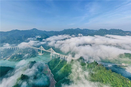 內(nèi)暢外聯(lián)！銅仁路網(wǎng)建設(shè)織就八方通途