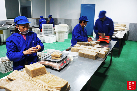 碧江和平鄉(xiāng)：小作坊 “蝶變” 食品企業(yè)  鄉(xiāng)村產(chǎn)業(yè)振興添新翼