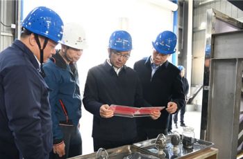 李作勋到贵州金瑞公司宣讲党的二十届四中全会精神和省委十三届八次全会精神并调研 