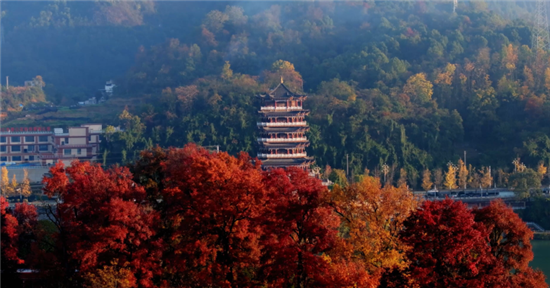 组图 | 宛如仙境！铜仁水晶阁静美如画