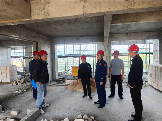 銅仁各地開(kāi)展在建工地消防安全隱患排查