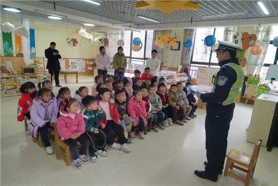 灯塔街道：构建“321”机制 护航未成年人健康成长