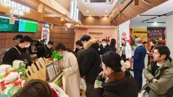 铜仁“抹山集”上海首店启幕