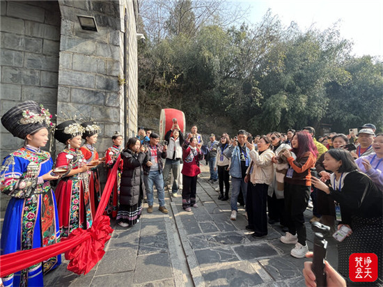 粤铜旅游行业联谊会暨梵净山旅游年会在铜仁举行