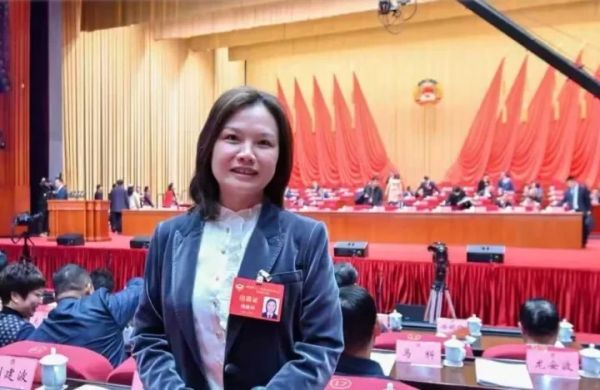 代表委员面对面｜胡晓玲委员：让“梵净抹茶”从产销第一走向品牌领军