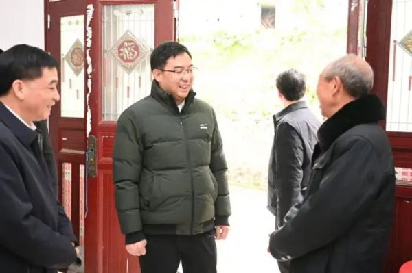 李作勋穆嵘坤胡洪成喻国君史麒麟等市领导率队开展春节走访慰问活动并检查安全生产工作