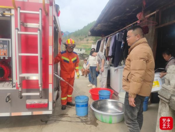 【新春走基层】以水传情 以守护迎新春  