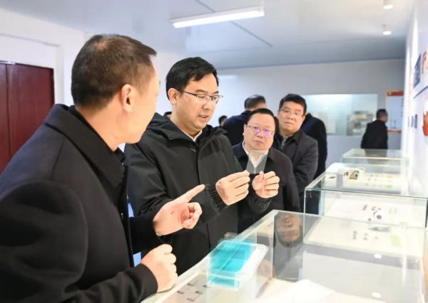 李作勋在碧江区铜仁高新区调研督导复工复产安全生产工作