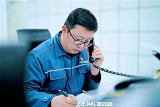 周敬余代表：用“智慧电”点亮乡村 以“数字网”护航振兴