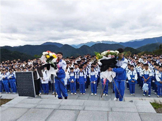 清明祭英烈 印江这场“行走的思政课”催人奋进