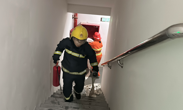 44人达标！万山区首期消防安全高风险单位志愿消防员实操实训班顺利结业