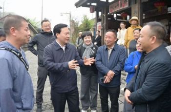 穆嵘坤专题调研康养旅居产业发展工作