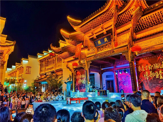 古韵+潮玩！铜仁中南门解锁非遗新玩法