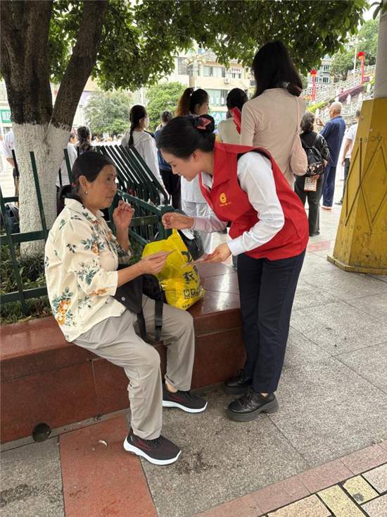 “金铃铛”在行动 暖心守护夕阳红