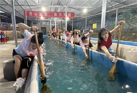 乘风破浪！万山嬢嬢积极备战龙舟赛